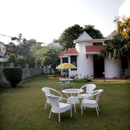 Sukoon Farm Villa Gurgaon Buitenkant foto